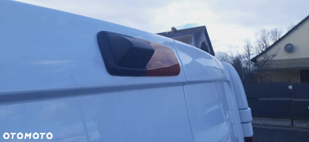 Renault TRAFIC FURGON - 15