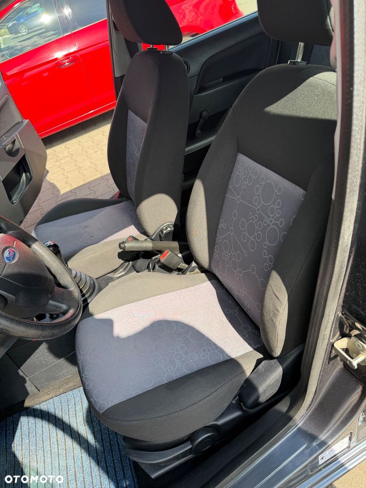 Ford Fiesta 1.3 - 3