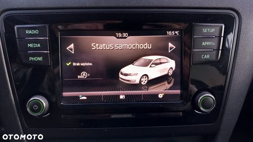 Skoda RAPID 1.0 TSI Ambition - 24