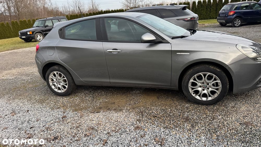 Alfa Romeo Giulietta - 7