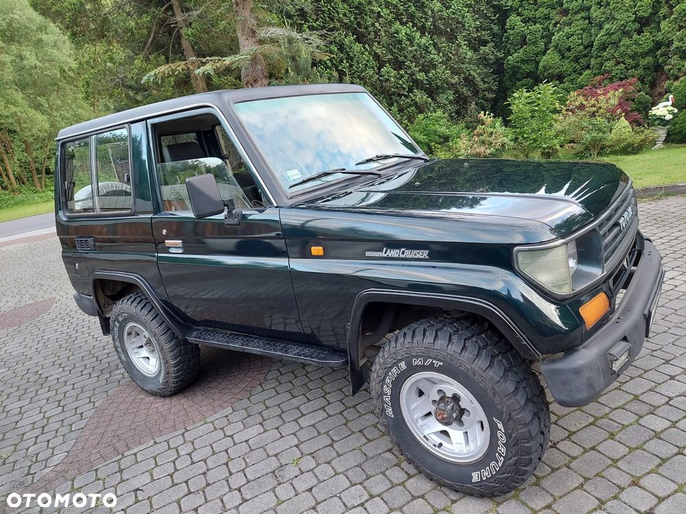 Toyota Land Cruiser KJ70 - 4