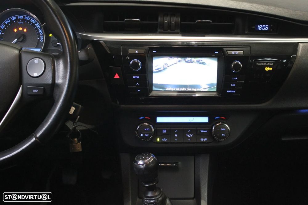 Toyota Corolla 1.4 D-4D Exclusive - 9