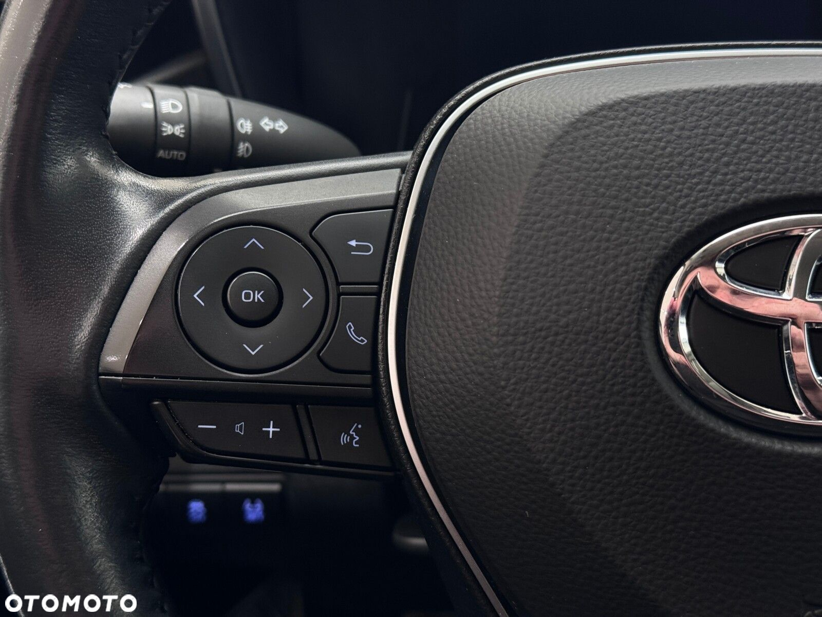 Toyota Corolla - 22