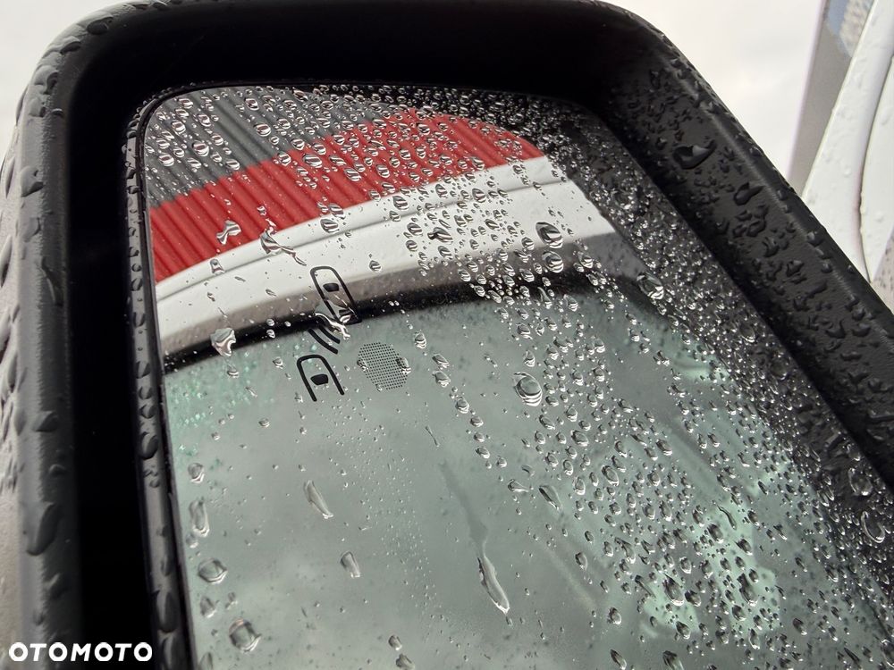 Ford Transit Custom 290 L2H1 Limited - 24