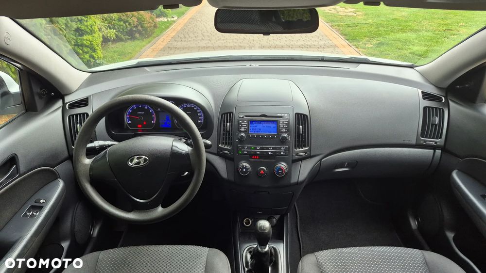 Hyundai i30 1.4 Base + EU5 - 23