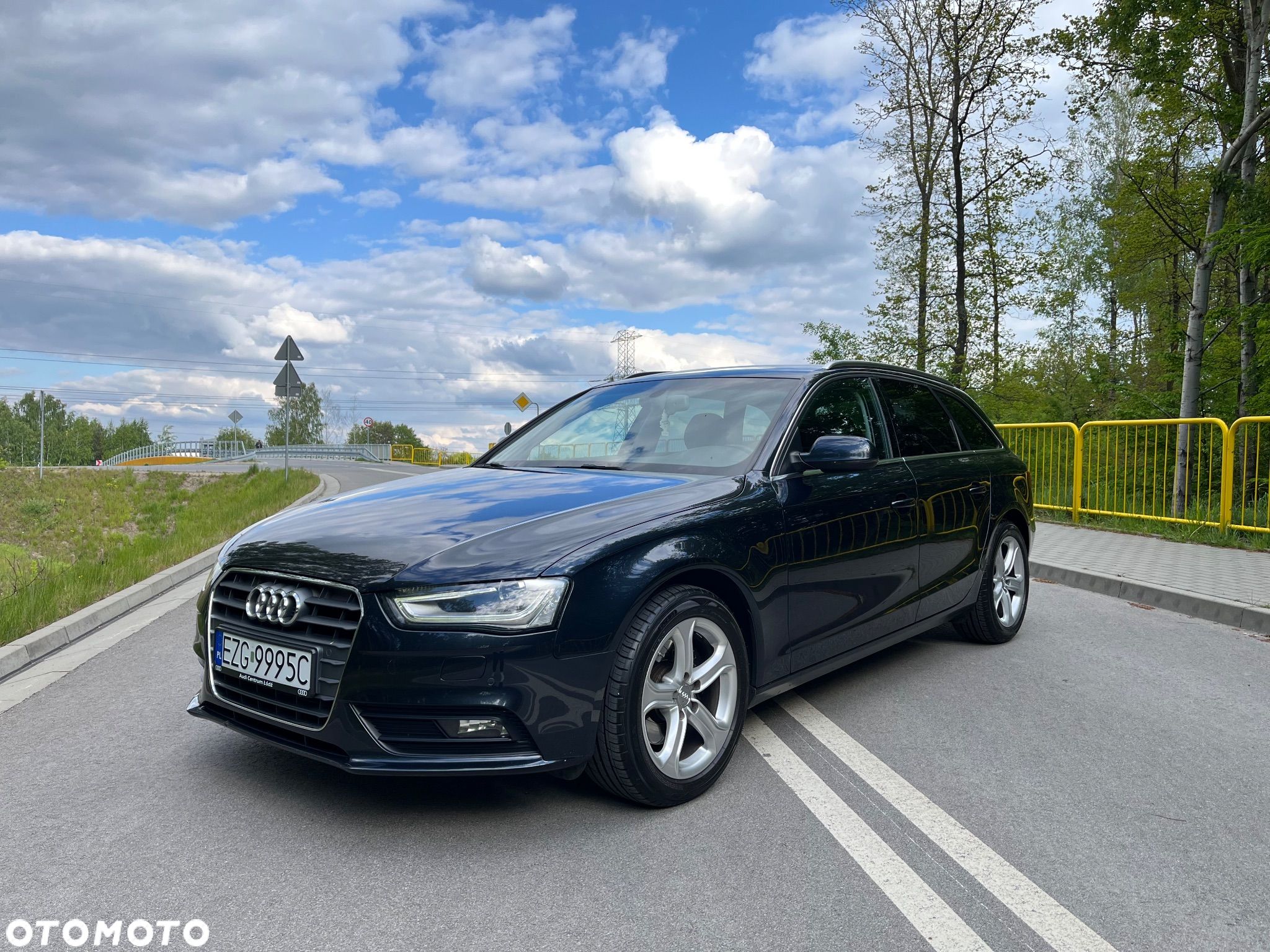 Audi A4 - 1