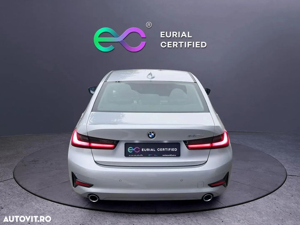 BMW Seria 3 330e Aut. Advantage - 11