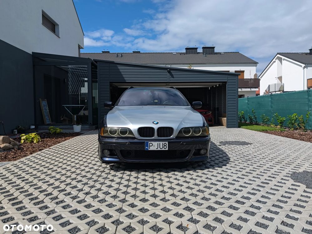 BMW E39 2000 photo 5