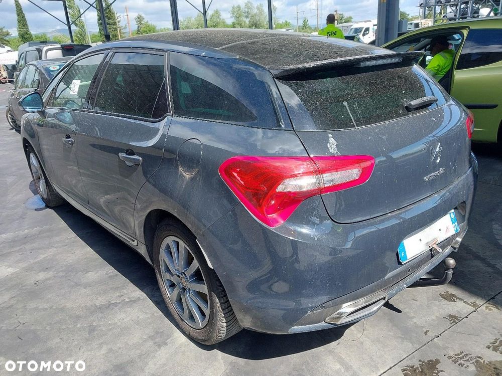 Citroën DS5 2.0 BlueHDi SportChic - 10