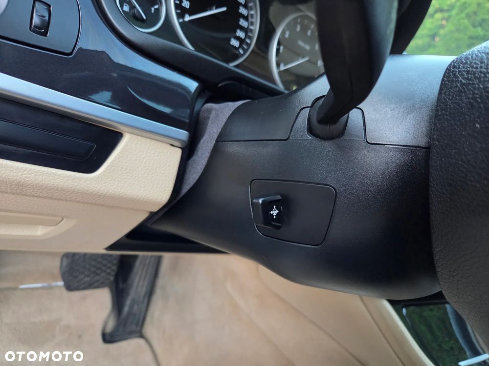 BMW Seria 5 535i Luxury Line - 17