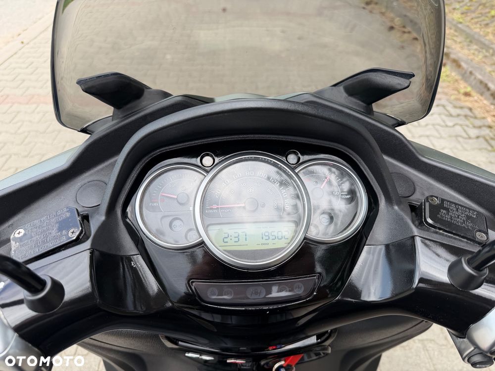 Piaggio MP-3 - 3