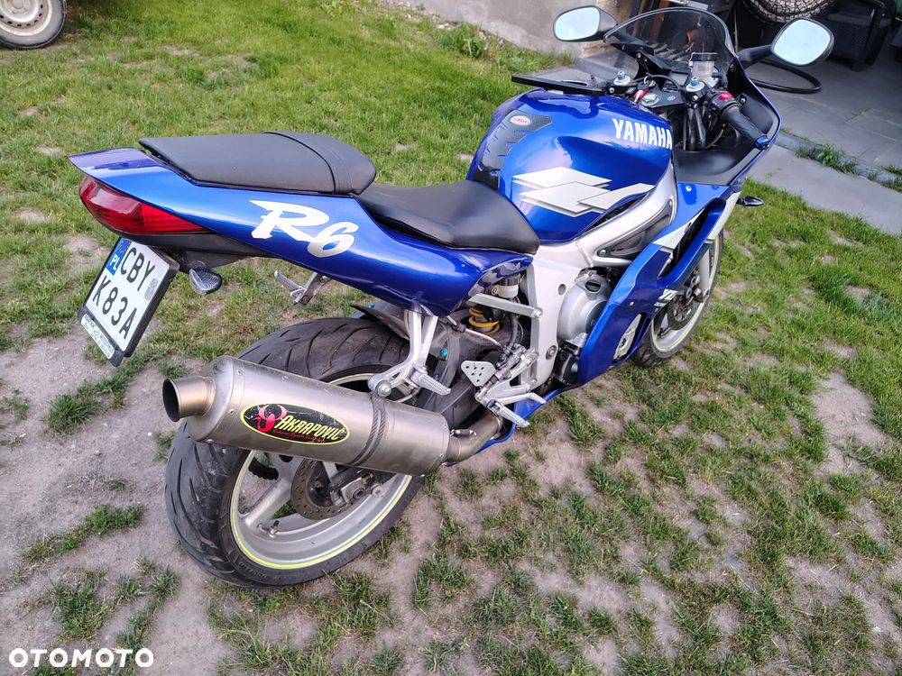 Yamaha R6 - 6