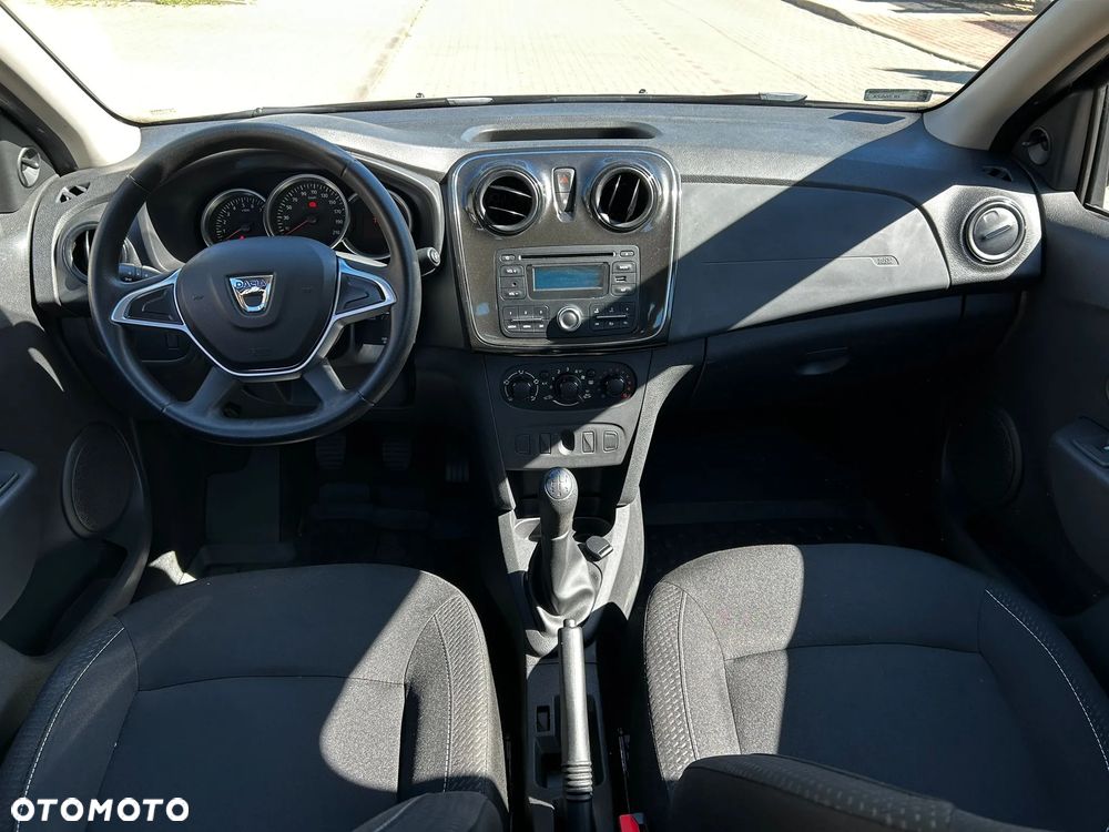 Dacia Logan 1.2 16V Ambiance EU6 - 13