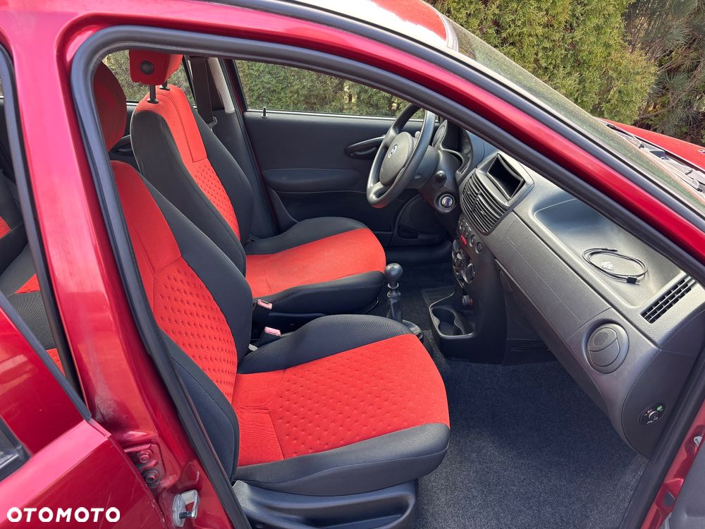 Fiat Punto 1.2 8V Active Premius - 6