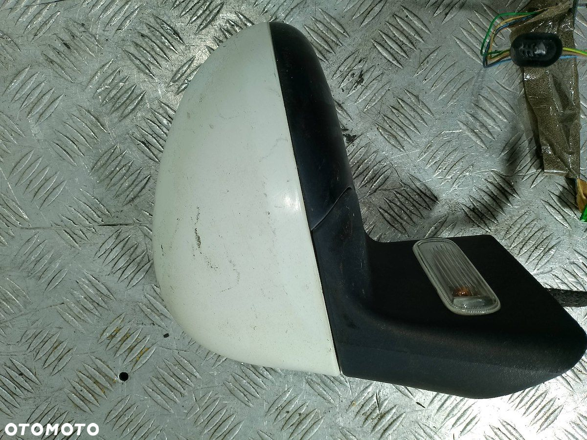 LUSTERKO LEWE CITROEN C4 96467083 EWPA - 3