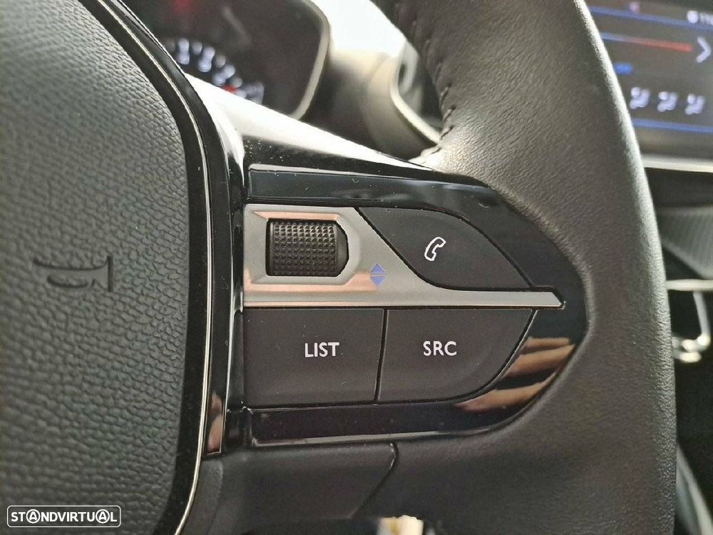 Peugeot 208 1.2 PureTech Active Pack - 17