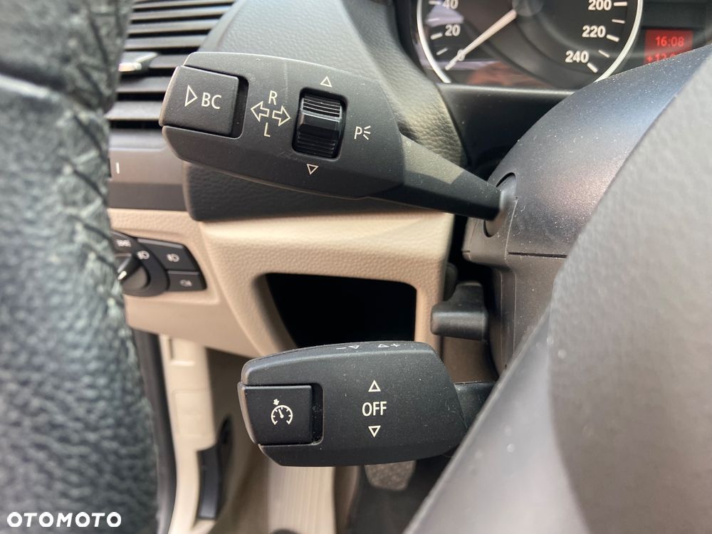 BMW Seria 1 118d - 23