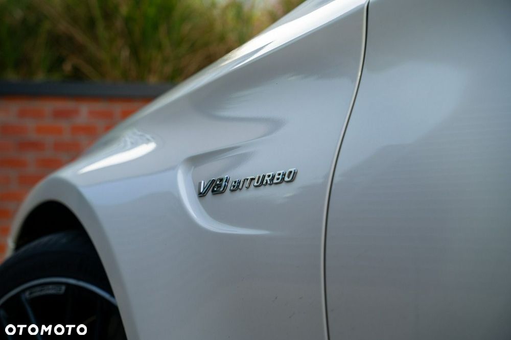 Mercedes-Benz Klasa C AMG 63 S AMG Speedshift 7G-MCT - 35