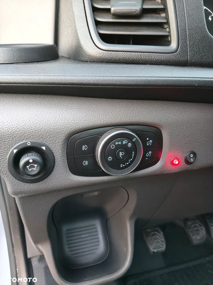 Ford Transit - 11