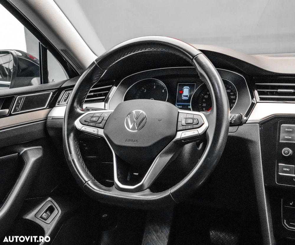 Volkswagen Passat 2.0 TDI DSG Highline - 17