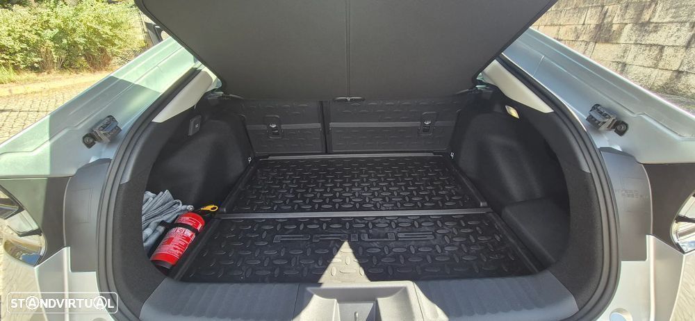 Toyota Prius 2.0 Plug-in Luxury - 18