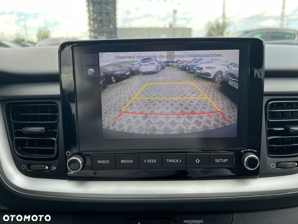 Kia Stonic - 24