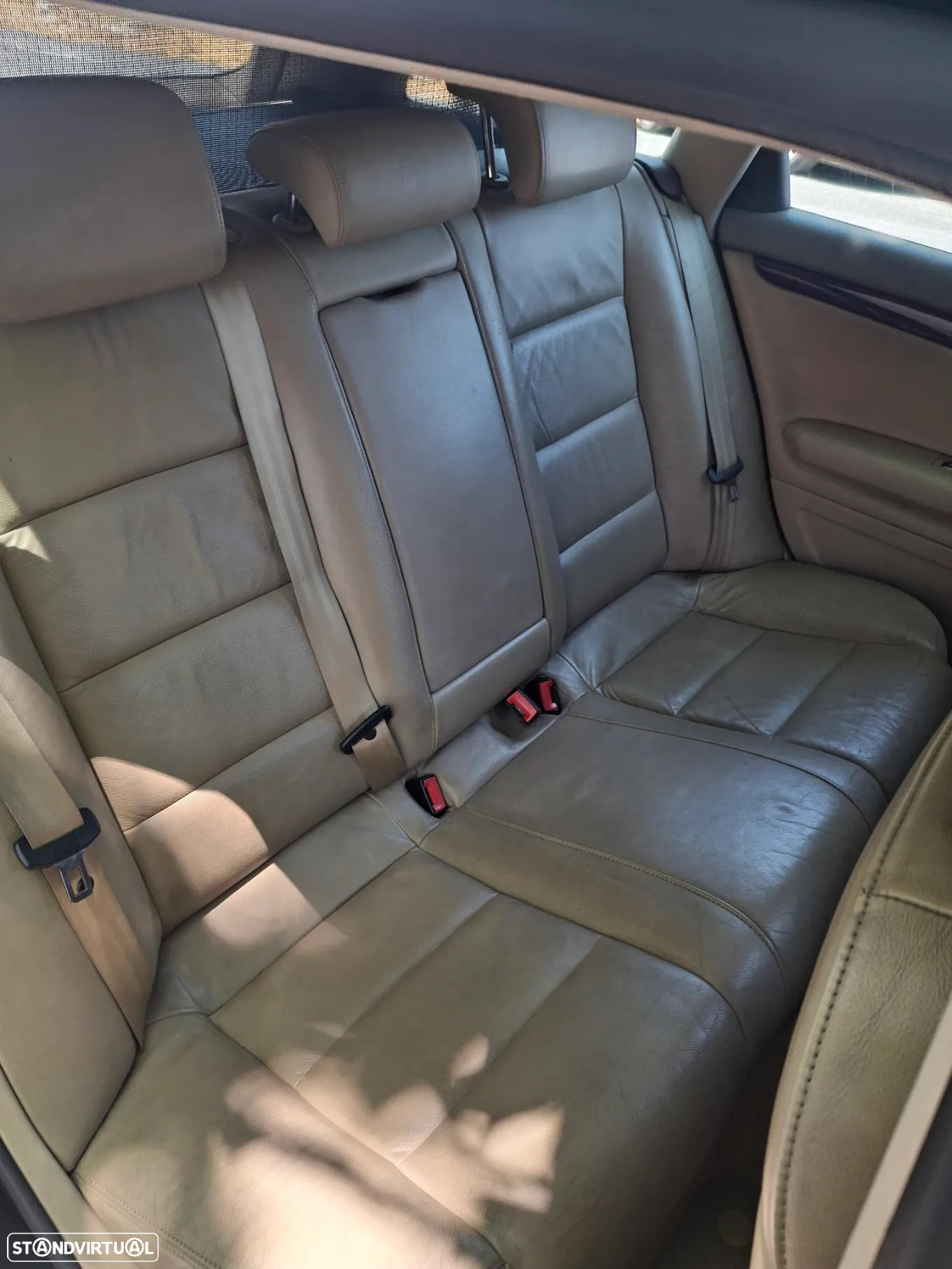 Audi A4 Avant 2.0 TDI Sport - 13