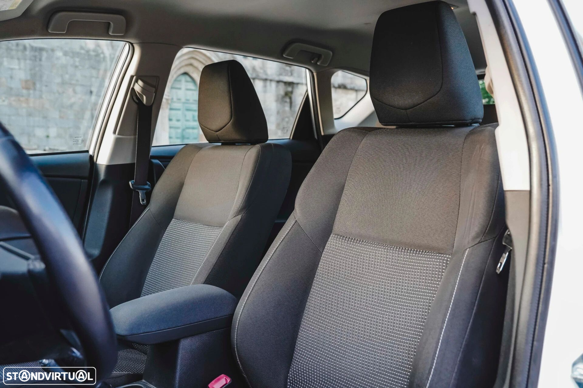Toyota Auris 1.4 D-4D Comfort+J16+Navi - 6