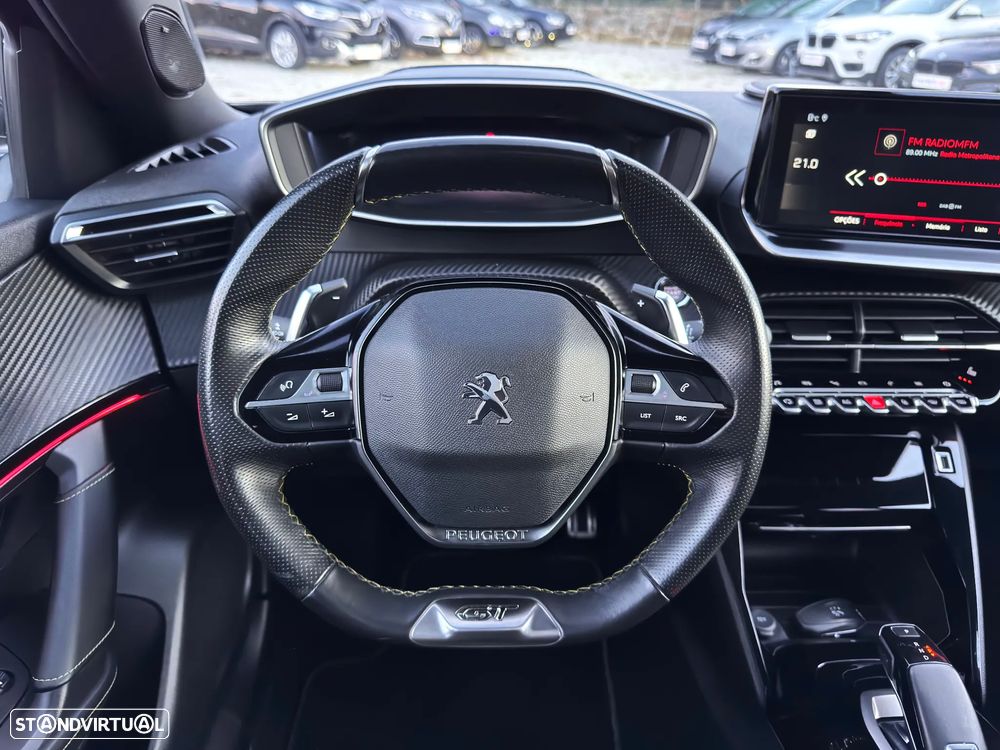 Peugeot 2008 1.2 PureTech GT Pack EAT8 - 24