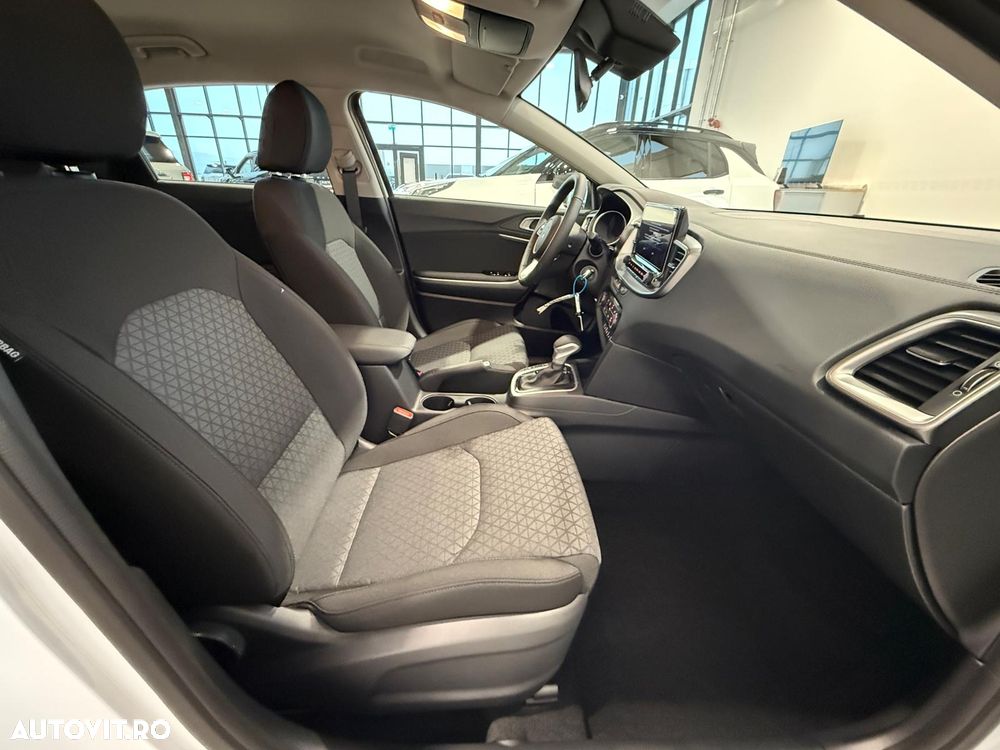 Kia Ceed 1.5 T-GDI 7DCT Best - 17