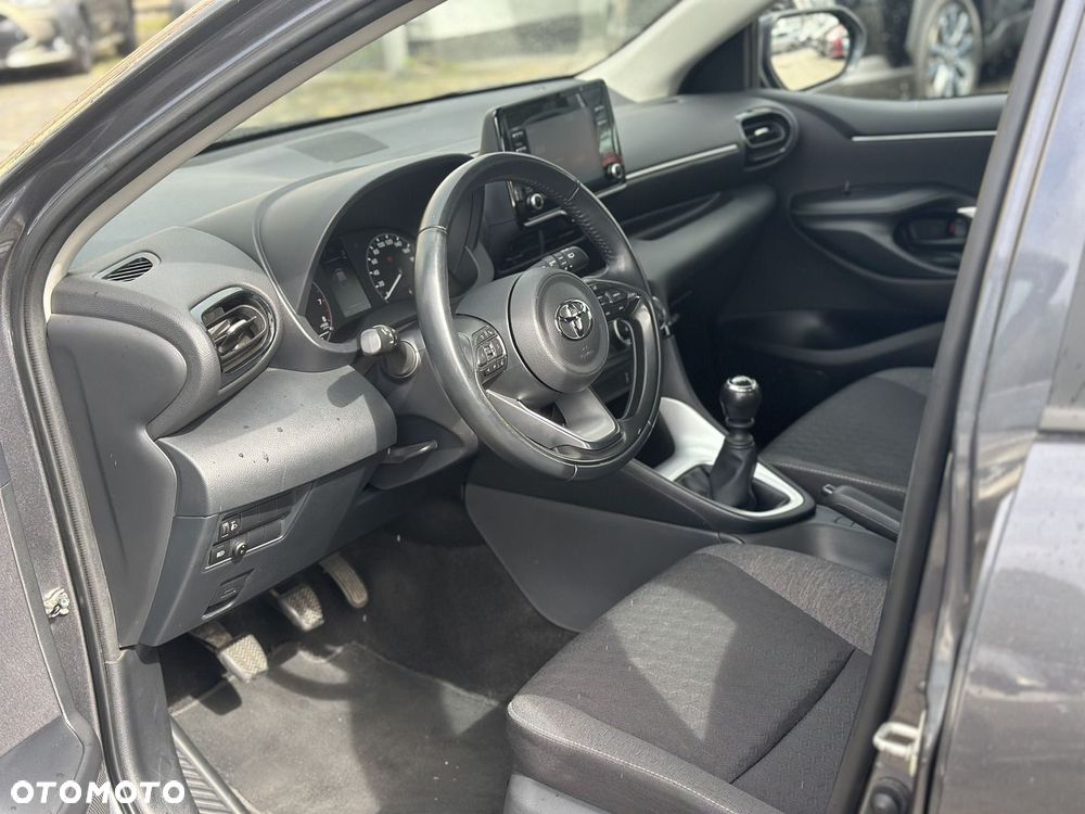 Toyota Yaris - 13