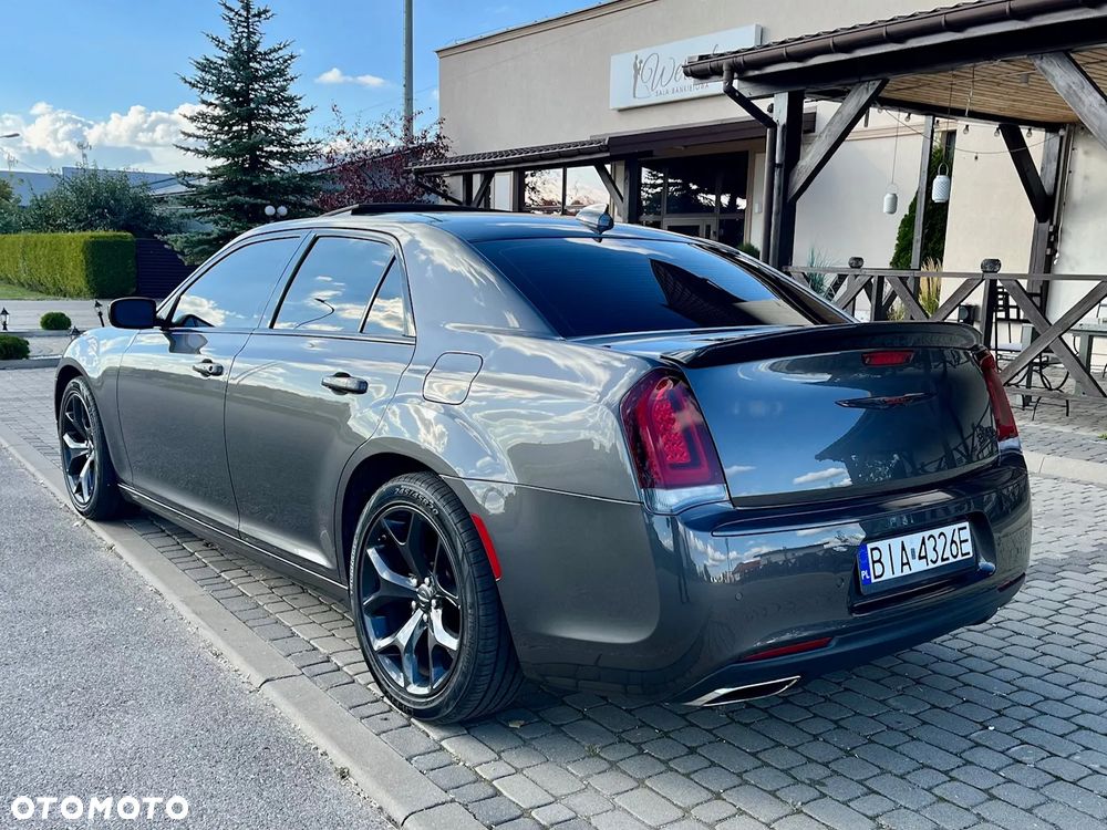 Chrysler 300s - 3