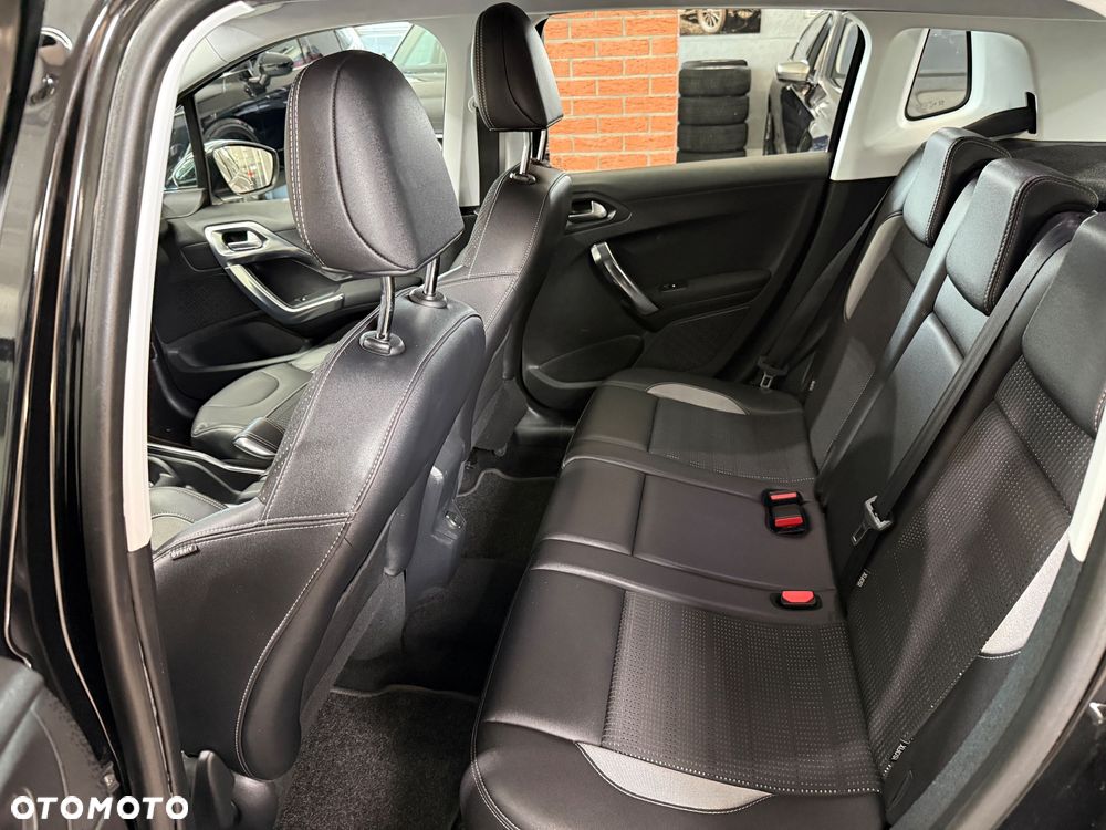 Peugeot 2008 e-HDi FAP 92 ETG6 STOP & START Allure - 14