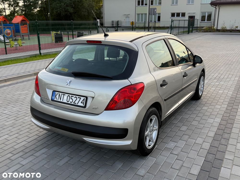 Peugeot 207 1.4 Presence nICE - 16