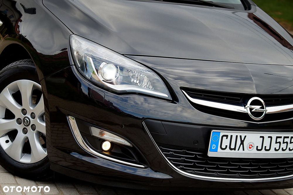 Opel Astra 1.4 T Cosmo S&S - 2