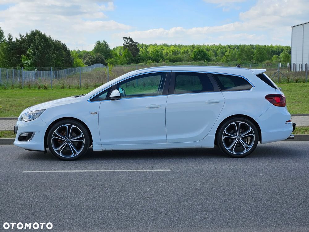 Opel Astra 1.6 T SIDI Sport S&S - 8