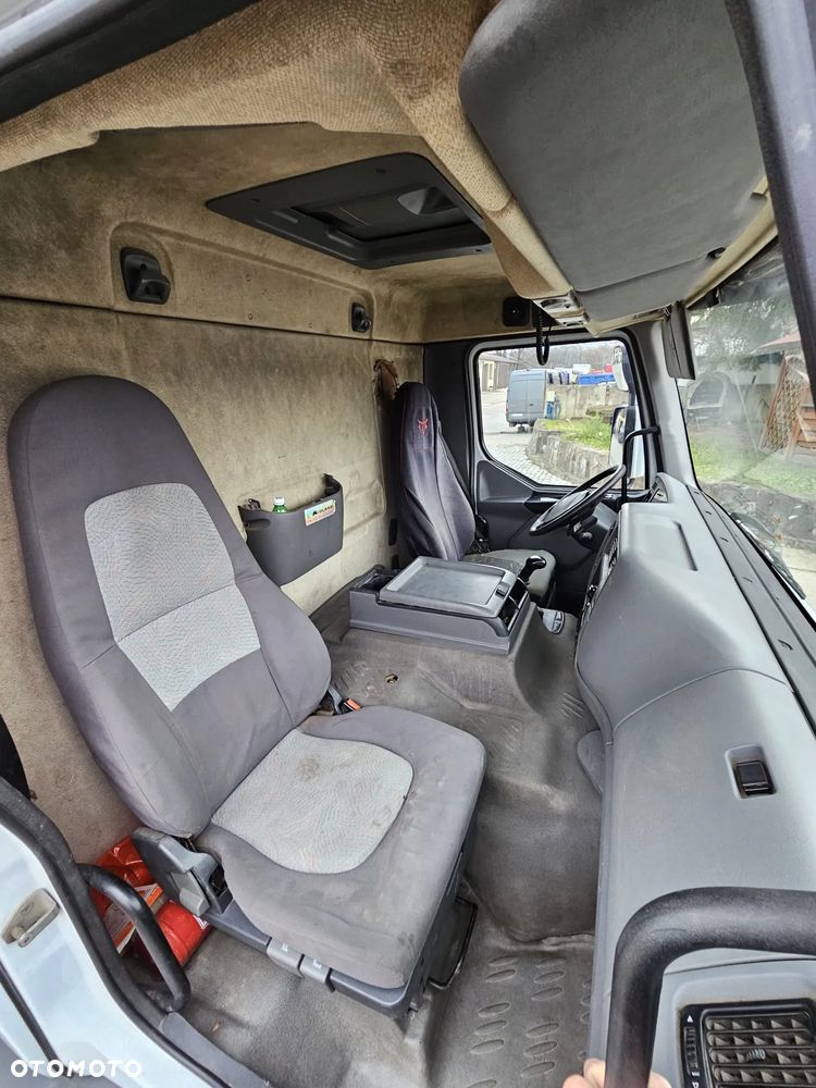 Renault Premium - 13