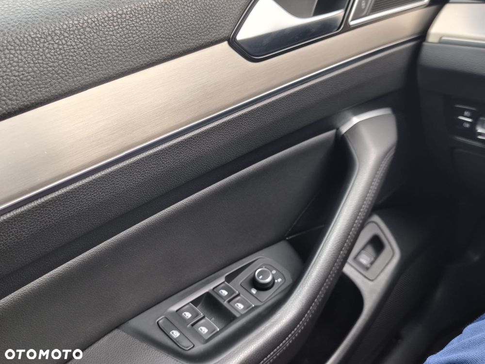 Volkswagen Passat Variant - 15