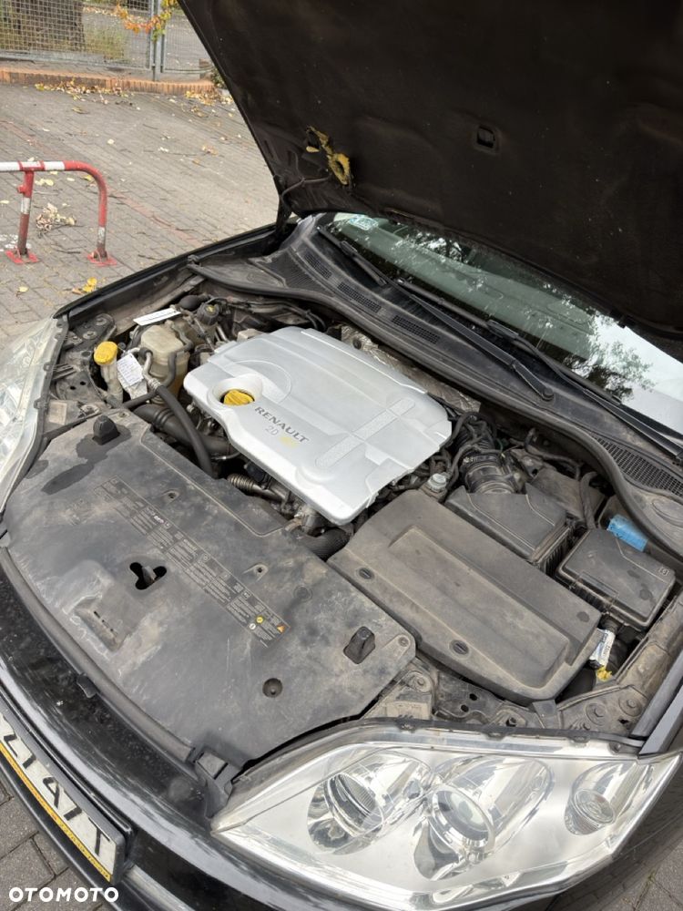 Renault Laguna 2.0 dCi Tech Run - 15