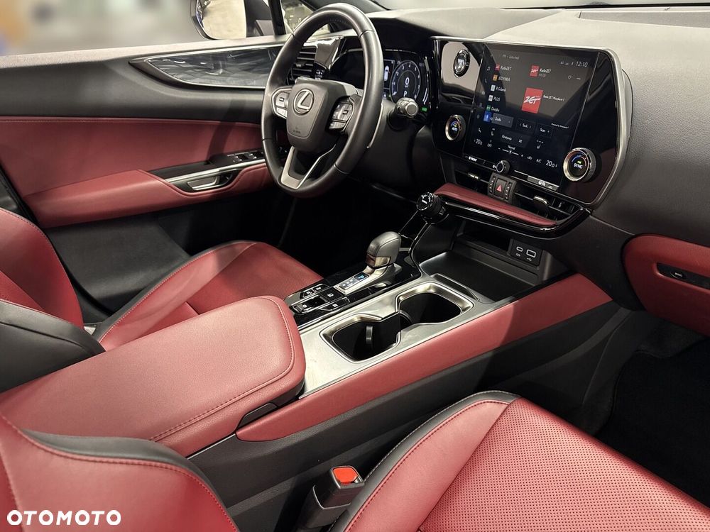 Lexus NX 350h Business AWD - 23