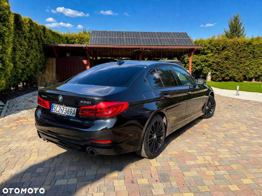 BMW Seria 5 530i xDrive Sport Line sport - 3