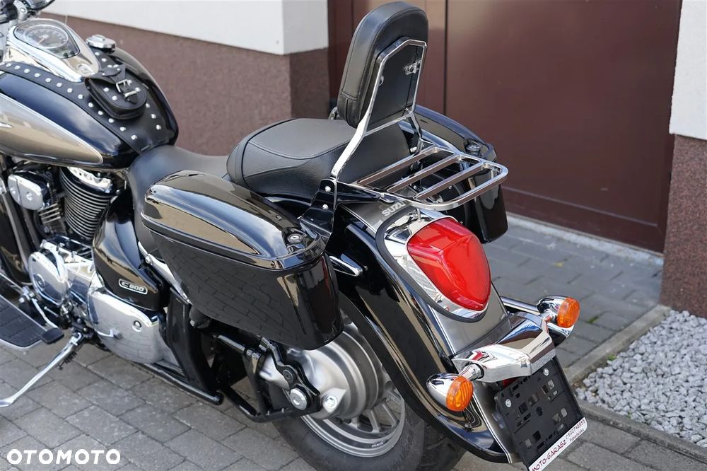 Suzuki VL 800 Volusia - Boulevard C50 - 23