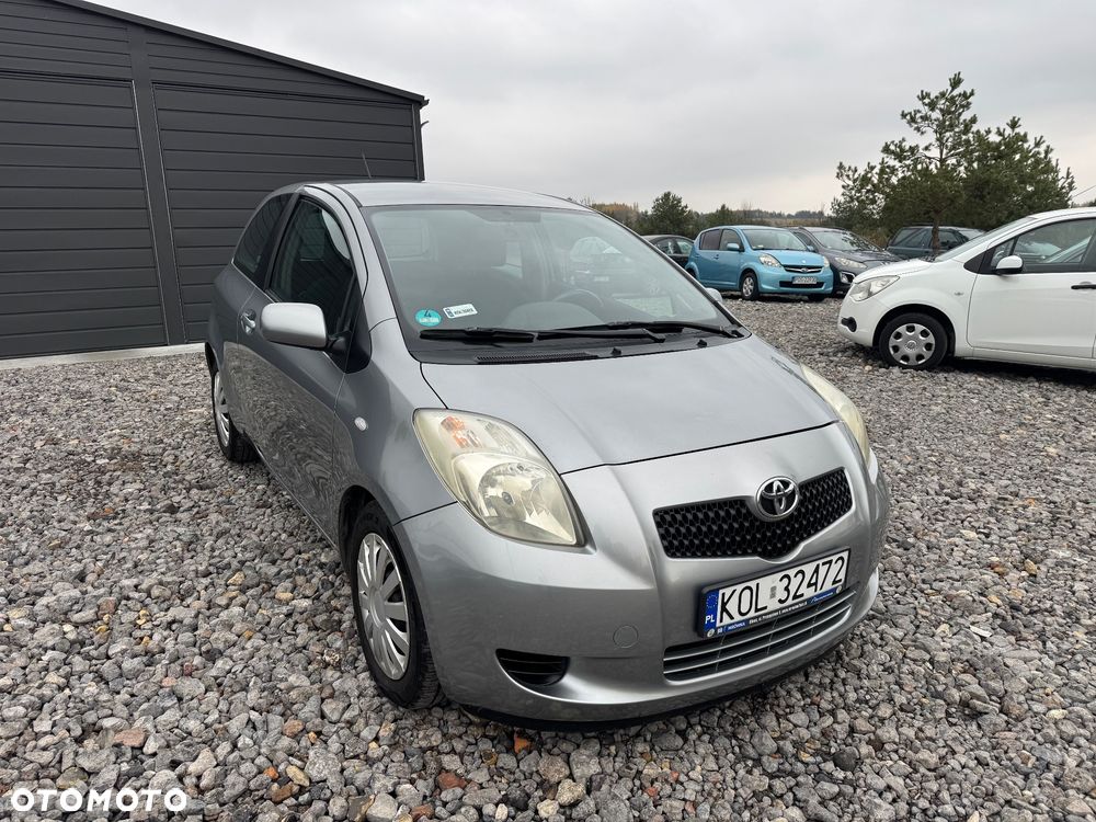 Toyota Yaris 1.3 Sol Premium - 4