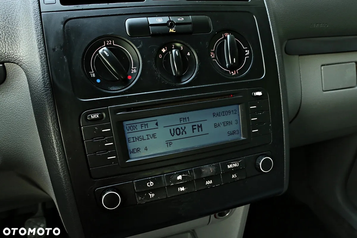 Volkswagen Touran 1.9 TDI - 37