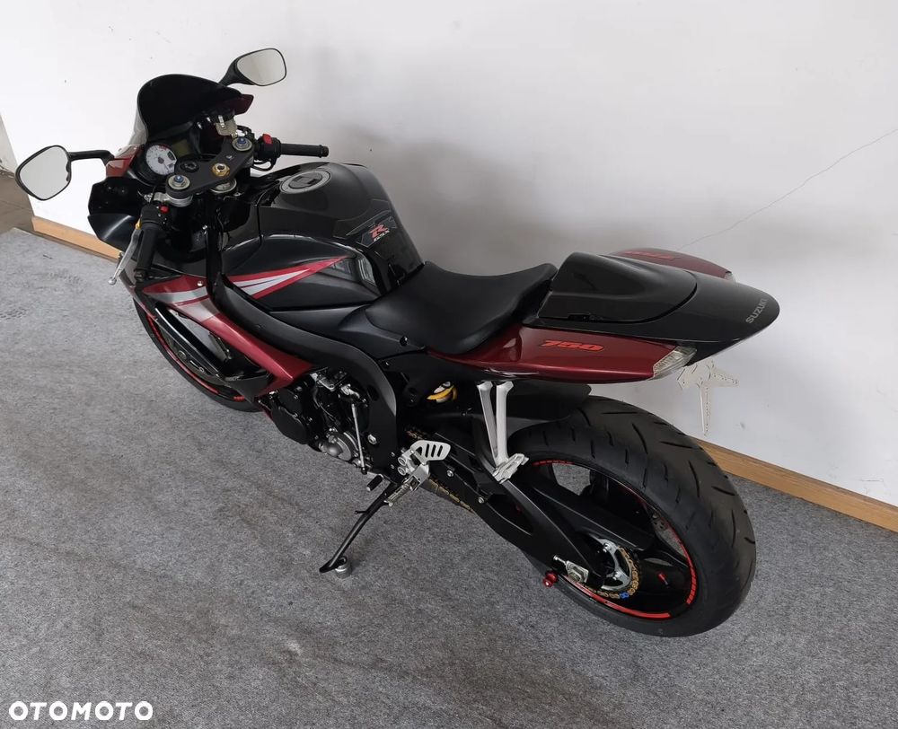 Suzuki GSX-R - 12