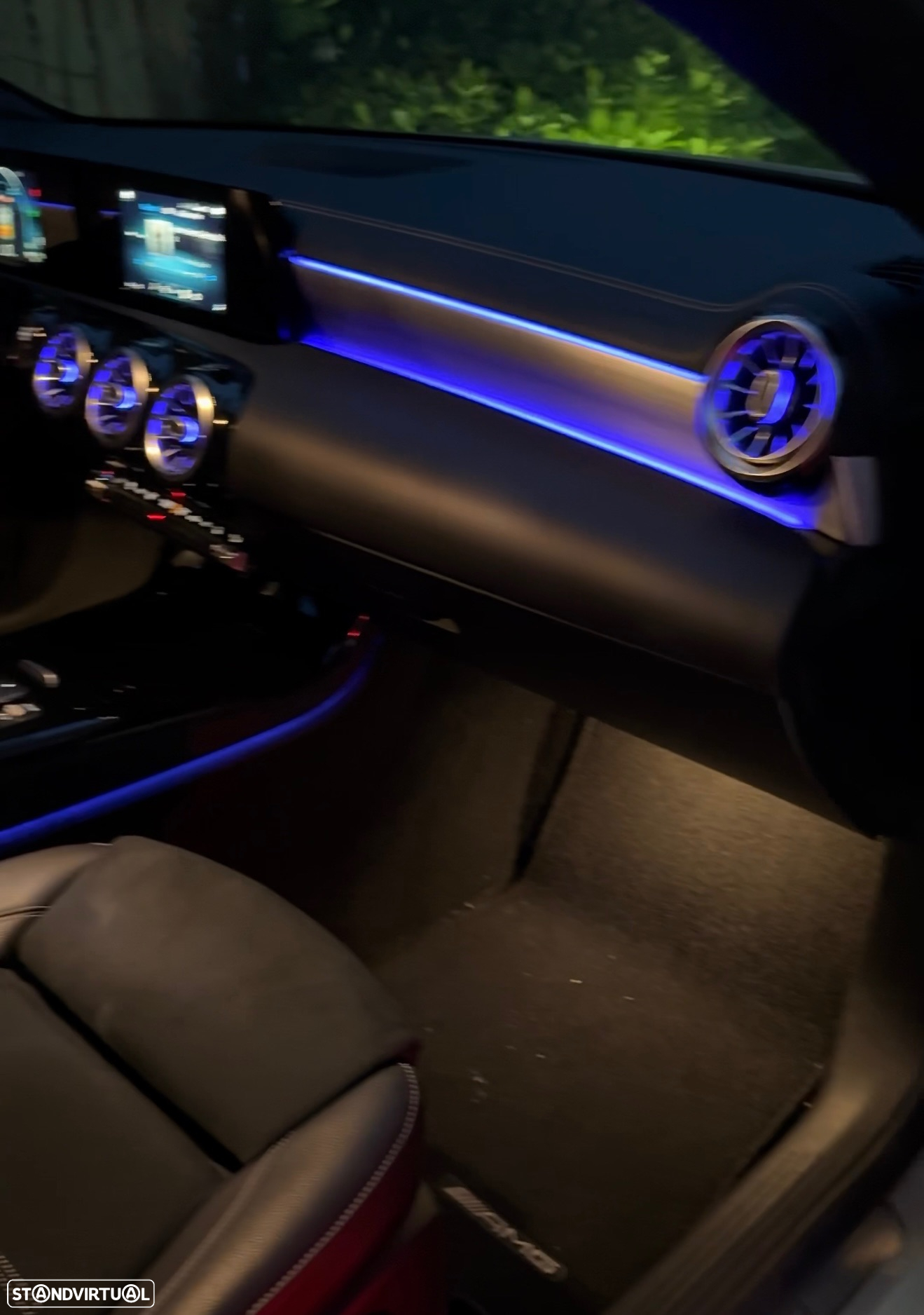 Mercedes-Benz CLA 250 e Shooting Brake AMG Line - 27