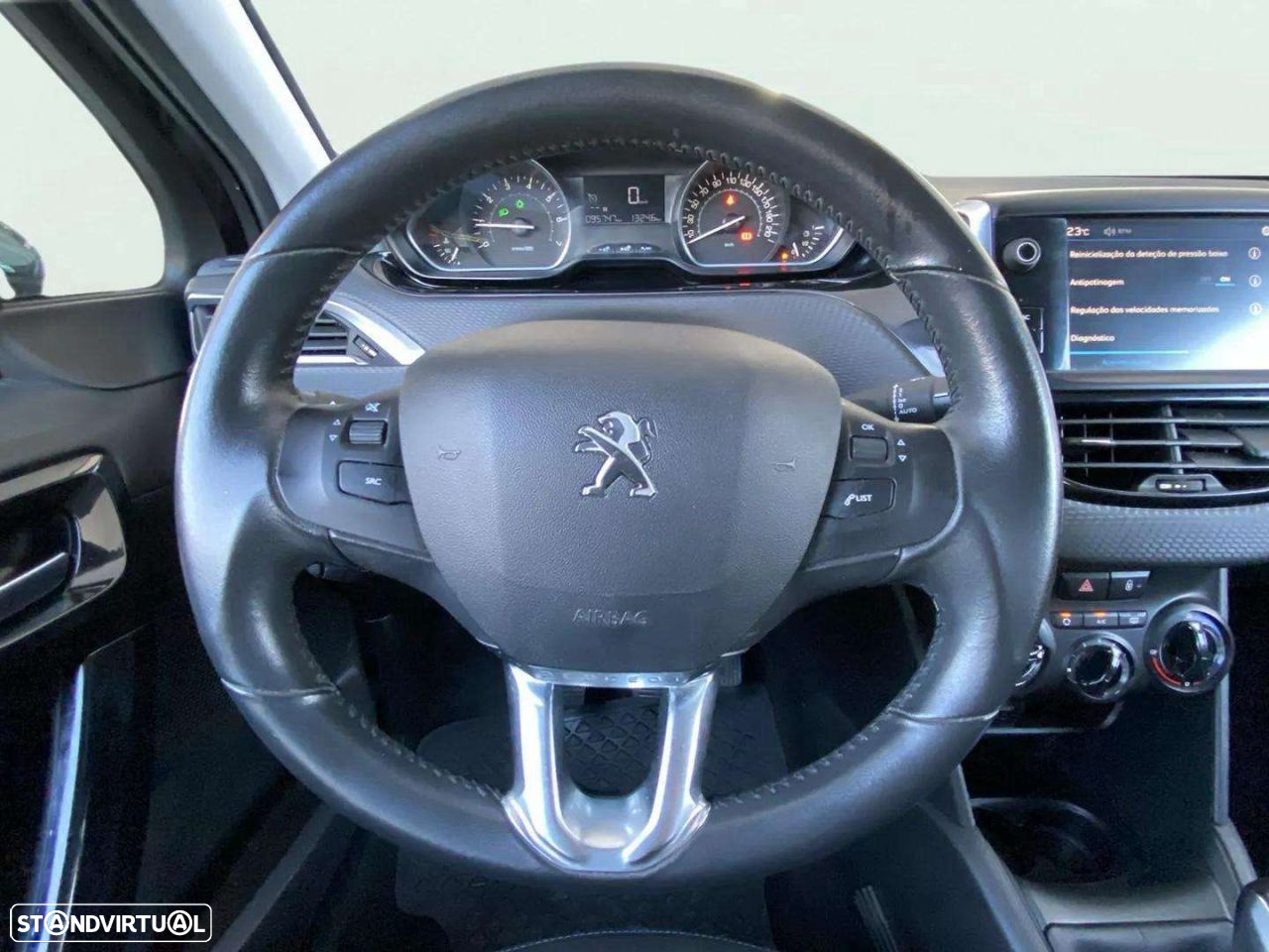 Peugeot 208 1.2 PureTech Style - 8