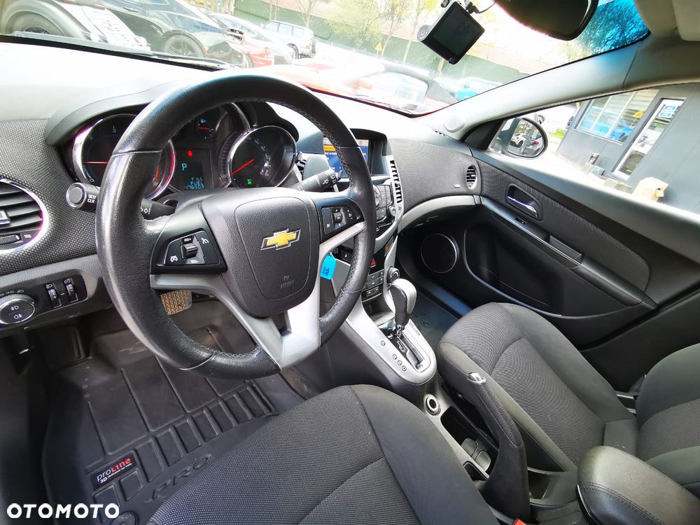 Chevrolet Cruze 2.0 D LTZ - 24