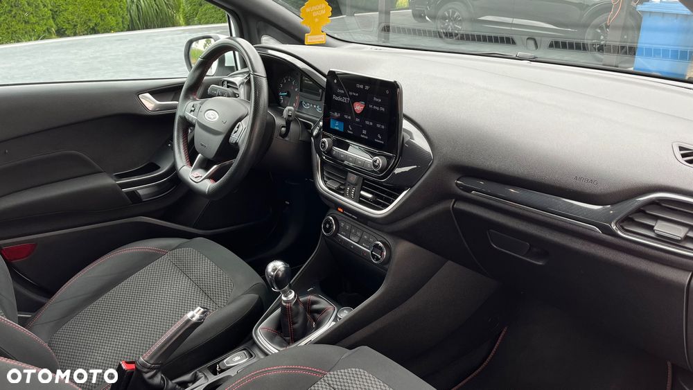 Ford Fiesta 1.0 EcoBoost Hybrid S&S ST-LINE - 24