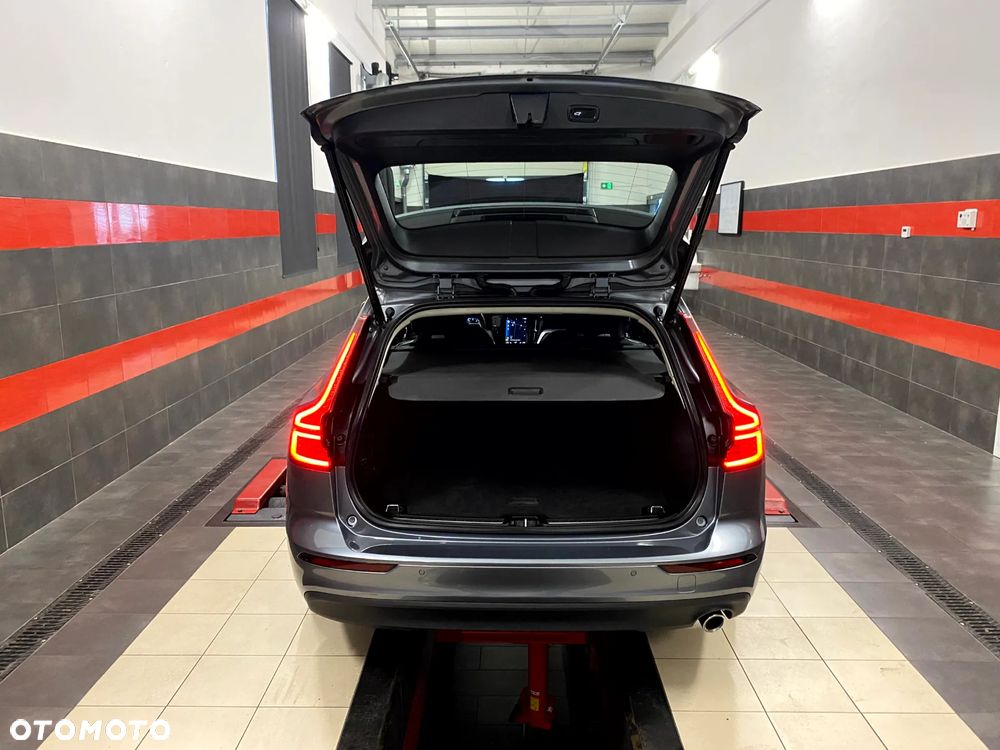 Volvo V60 D3 Momentum - 18